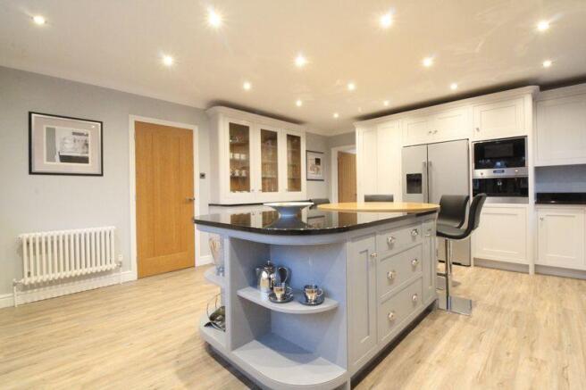 Kitchen/Breakfast