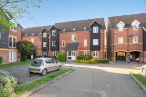18, Gould Close, Newbury RG14 5QN