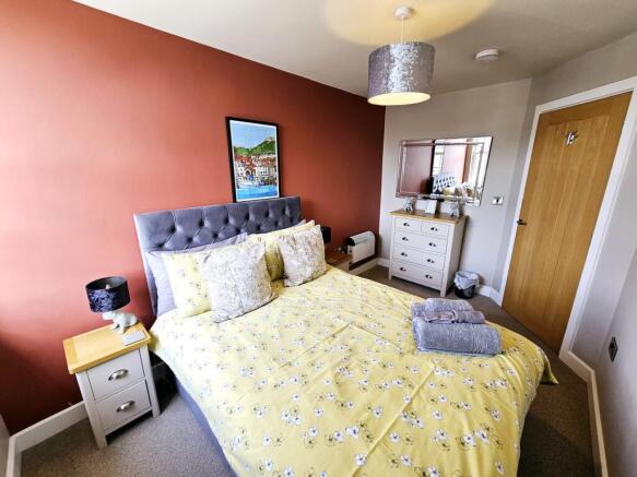 2 bed Flat for sale Image 11