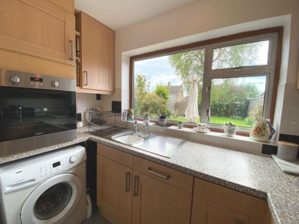 KITCHEN/BREAKFAST ROOM