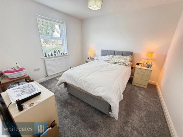 3 bed Semi-Detached for sale Image 8