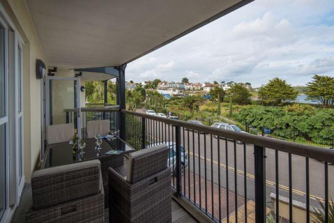 balcony with g...
