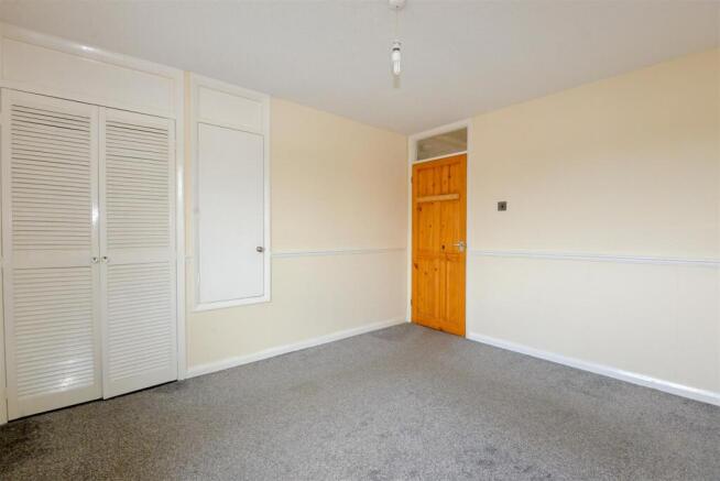 Bedroom1 3.jpg