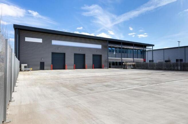 690 external yard.JPG