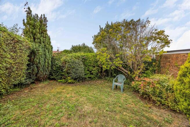 7 Francis Road, Horndean-Small-PorticoMarketing-So
