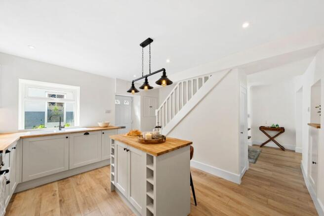 3 bed Terraced for sale Image 8