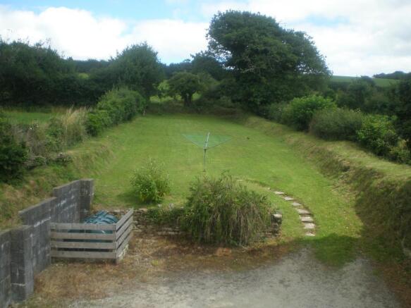 Private garden, rear lawn