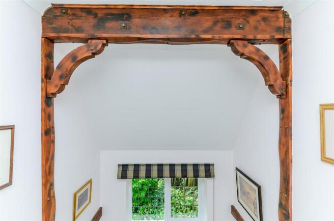 8300951-interior24.jpg