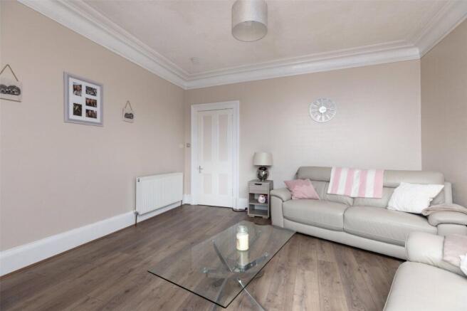 Living Room/Bedroom