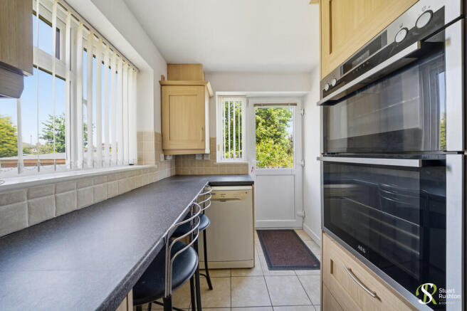 12 Leigh Avenue, ...