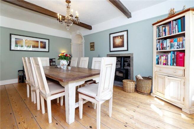4 bed Detached for sale Image 6