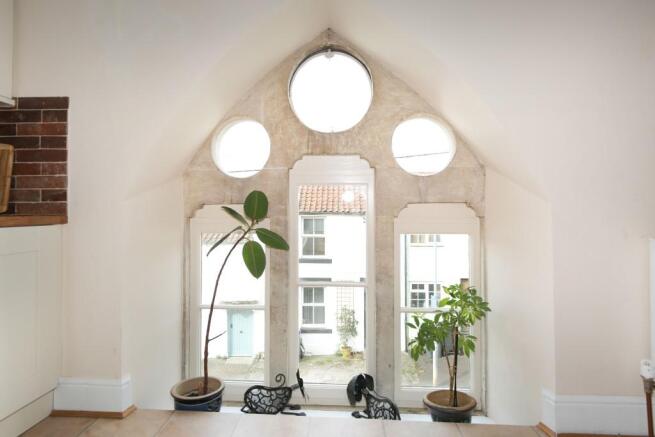 Feature Windows
