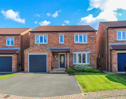 First Avenue, Wakefield