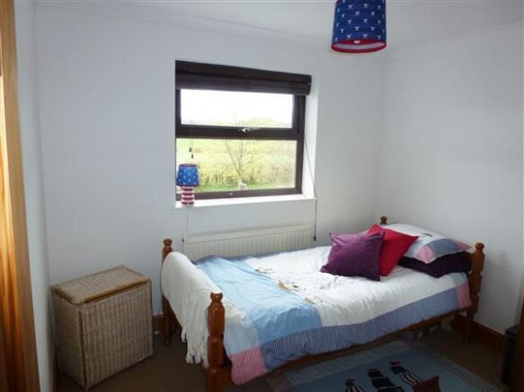 BACK BEDROOM 2