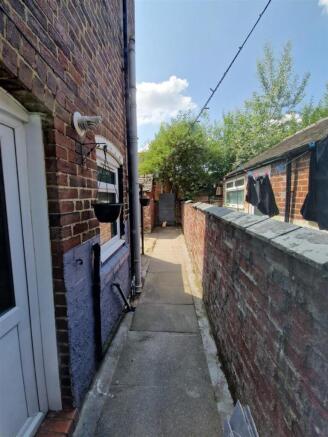 Victoria Street, Hartshill photo 5