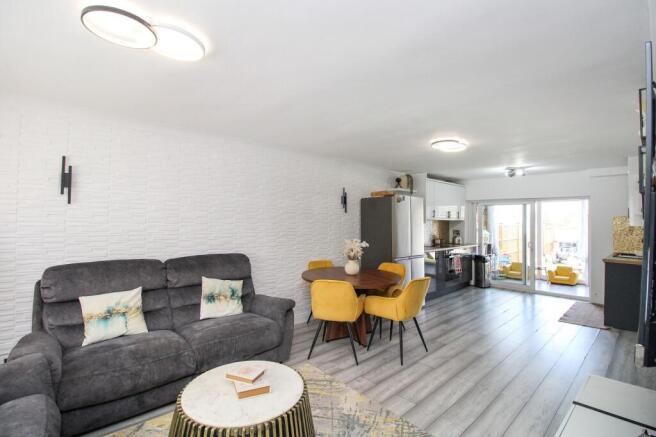 Kitchen/Living Room