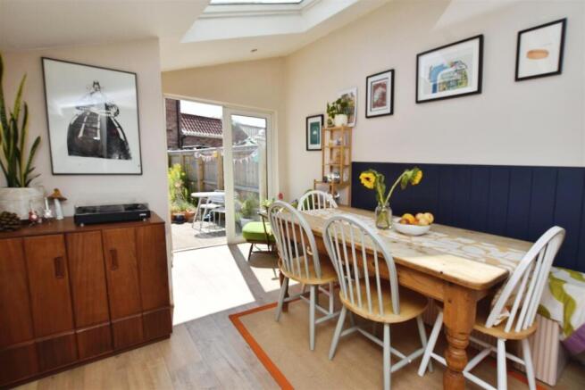 2 bed Terraced for sale Image 10