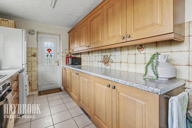 3 bed Semi-Detached Bungalow for sale Image 11