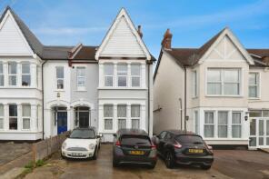 38c, Meteor Road, Westcliff-on-sea SS0 8DG