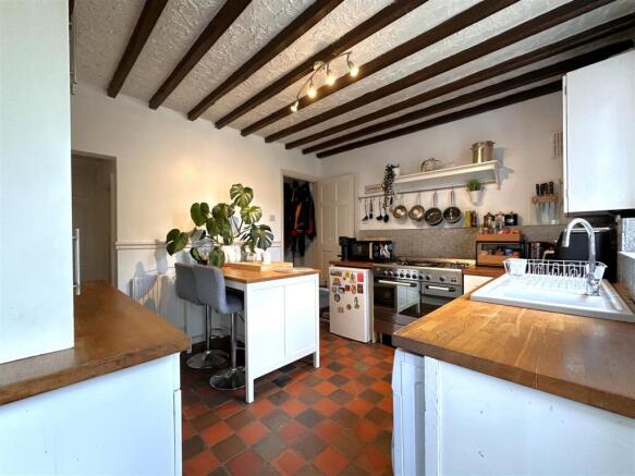 Beamed Dining Kitchen 011