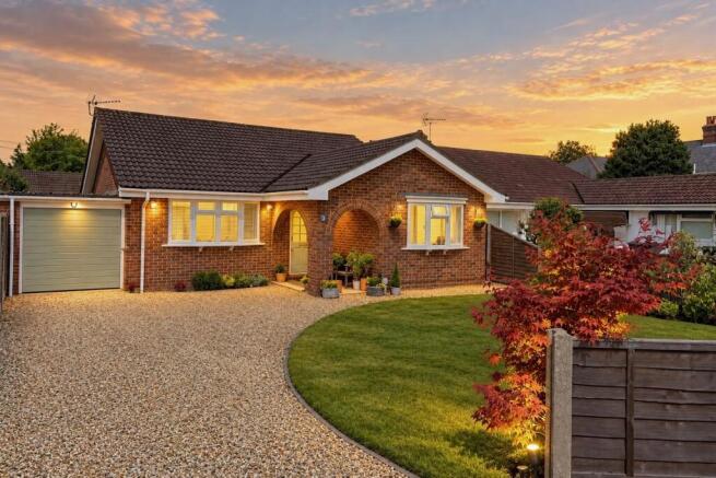 3 bed detached bungalow shard close