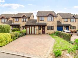 36, Flora Thompson Drive, Newport Pagnell MK16 8ST