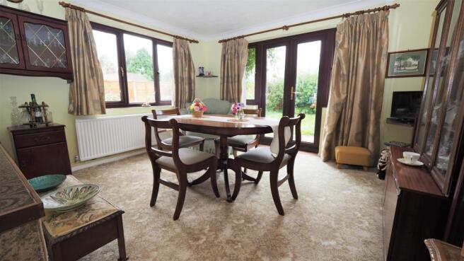 Dining Room.JPG