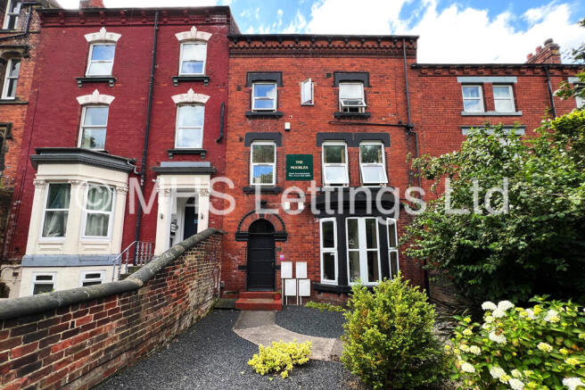 3 bed Flat to rent Image 8