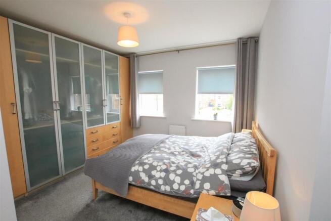 MAIN BEDROOM