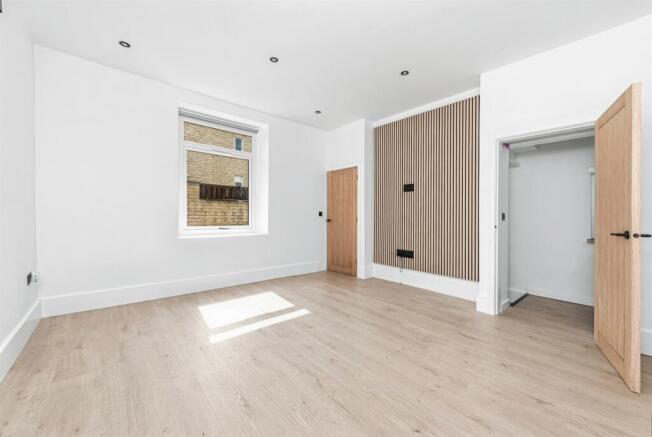2 bed Terraced for sale Image 10