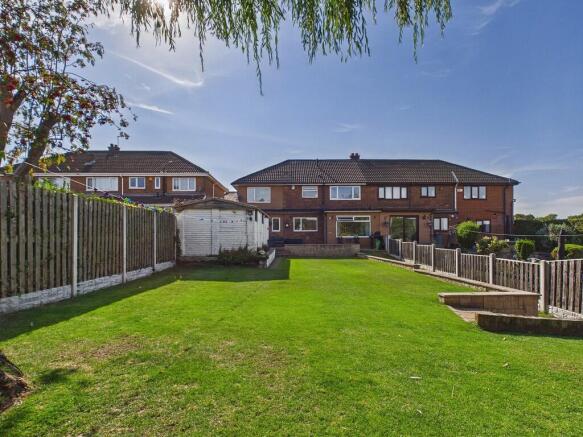 4 bed Semi-Detached for sale Image 4