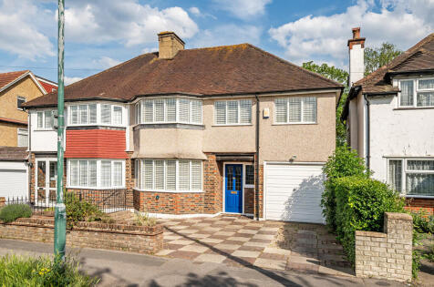 Mead Crescent, Sutton