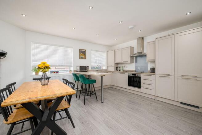 Kitchen/Dining