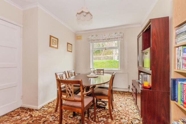 3 bed Semi-Detached for sale Image 6
