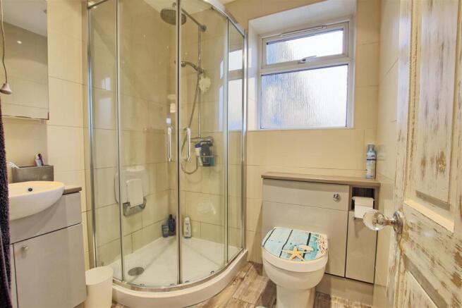 Shower room.jpg