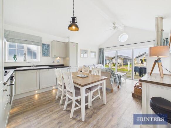 Kitchen/Living Space