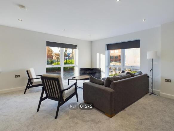 2 bed Apartment to rent Image 9