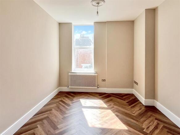 Living area 1.jpg