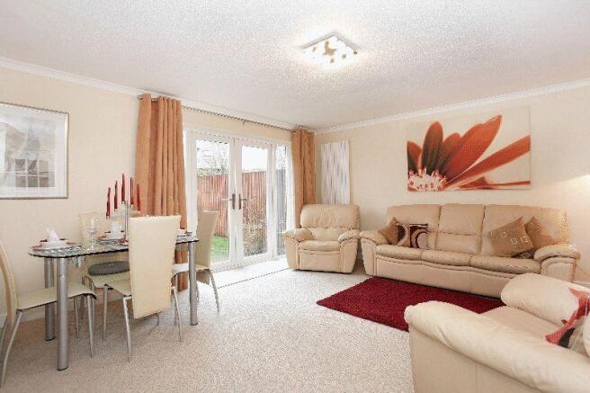 Living/dining room