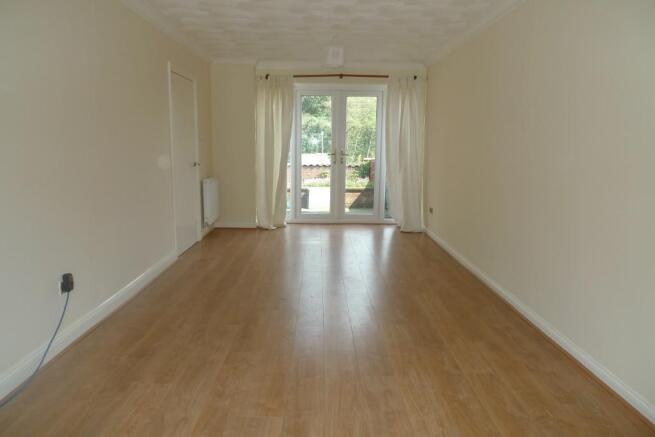 SPACIOUS LOUNGE