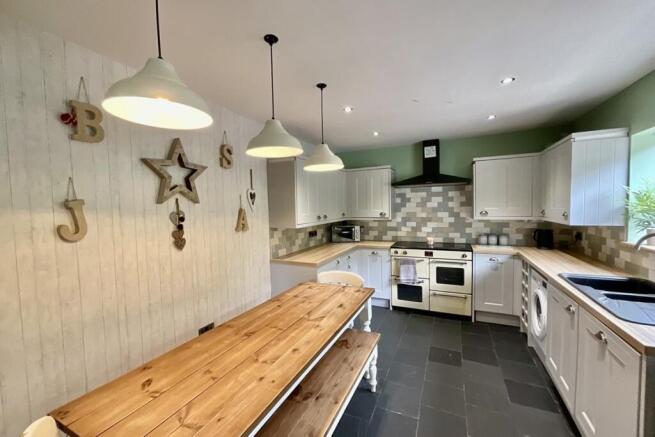 Kitchen Diner 