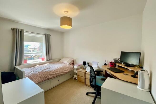 4 bed Detached for sale Image 12