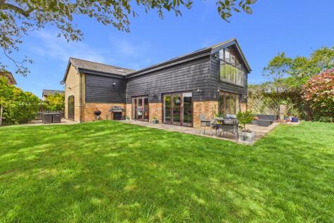 Sutton Road, Eyeworth, Sandy, Bedfordshire, SG19