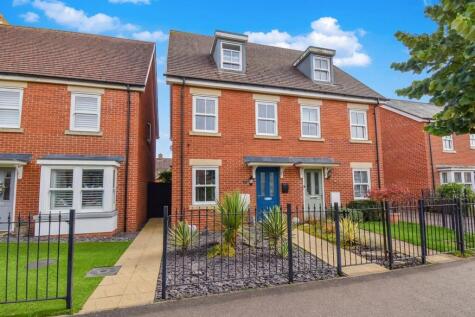 Planets Way, Biggleswade, SG18