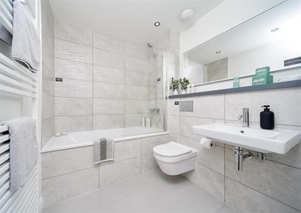 3 bed Terraced for sale Image 11