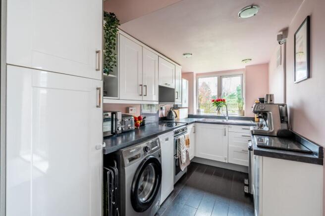 3 bed Semi-Detached for sale Image 7