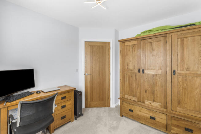 4 bed Detached for sale Image 10
