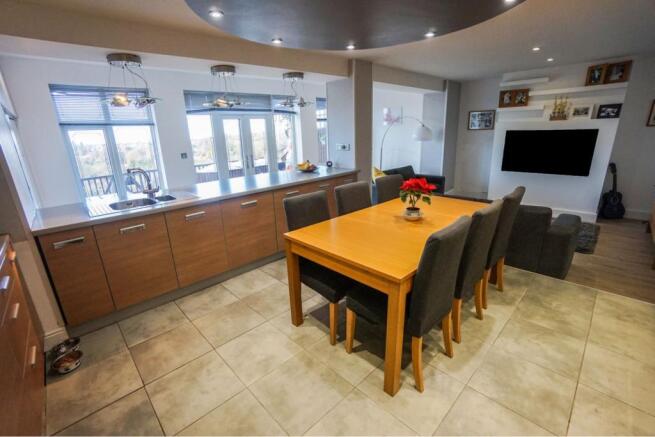 Kitchen/Family Room