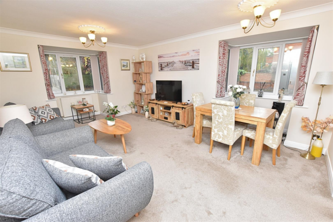 Apt 1, Abbey Park Mews, Grimsby photo 2