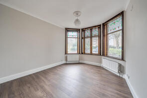 Flat B, 52, Great North Road, Hornsey, London N6 4LT